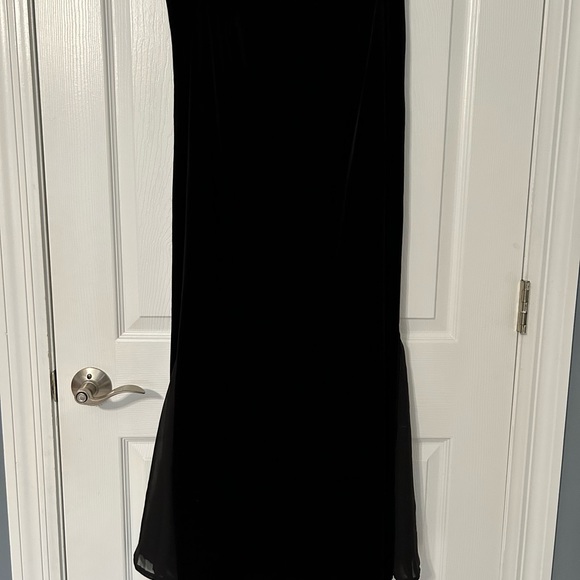 Black Velvet Crossover Top with Feather & Skirt Set size 1X - Picture 6 of 8